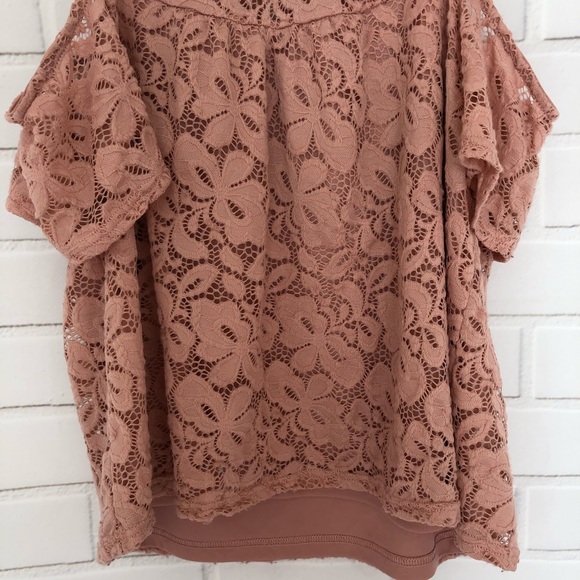 Stella Tweed Pink Cold Shoulder Cropped Lace top - Picture 3 of 7